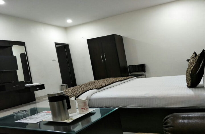 Executive Room – Hotel Mandakini Lush kanpur