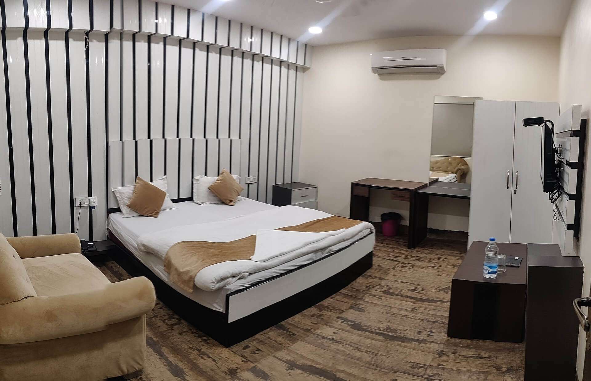 Accommodation Rooms