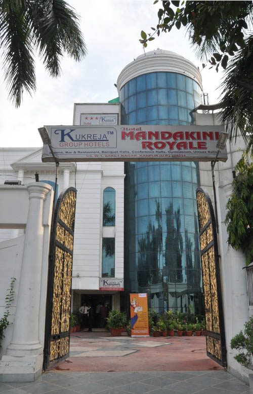 Hotel rooms, marriage party and conference halls in kanpur