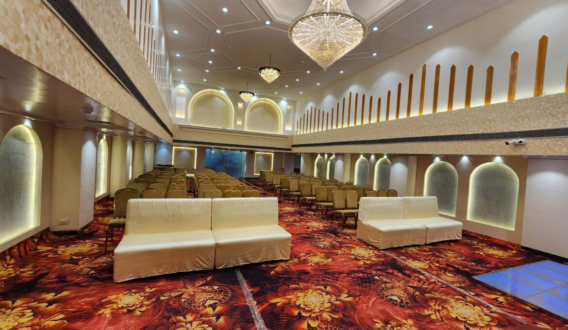 hotel near fazalganj Kanpur